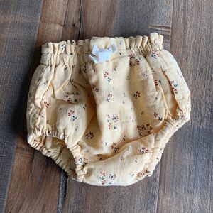 Baby Zara yellow floral bloomers